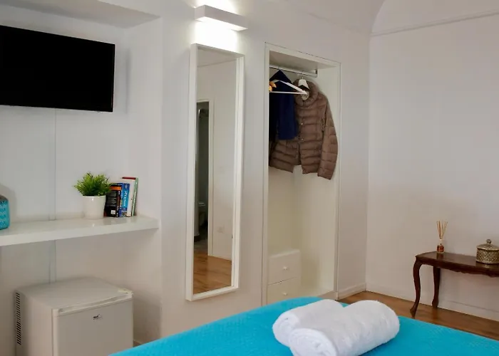 Gasthuis Helmirage Luxury Montecitorio 4*