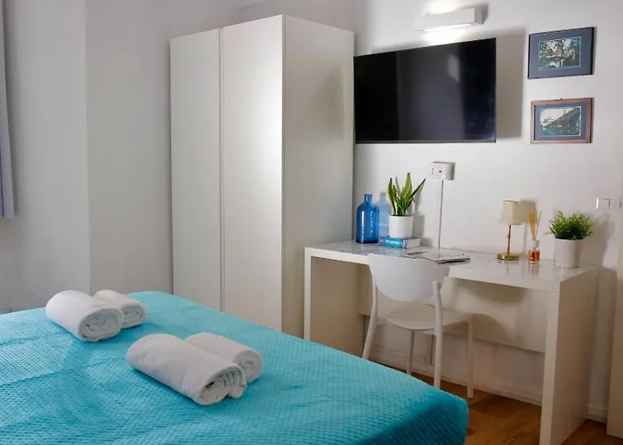 Gasthuis Helmirage Luxury Montecitorio 4*